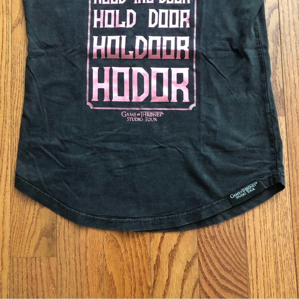 Game of Thrones Black Cotton Tee Pink Metallic Hodor Graphic Women's Size M NWT - Picture 6 of 9